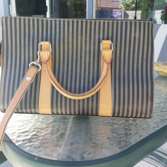 Vintage FENDI Roma Italy 1925 Crossbody Bag - Picture 6 of 16